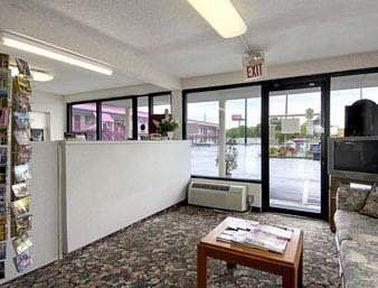 Executive Inn 칼하운 외부 사진